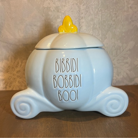 Cinderella Pumpkin Carriage Jar - Picture 2 of 4